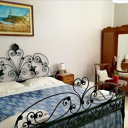 B&B Faro Bianco Otranto Buitenkant foto